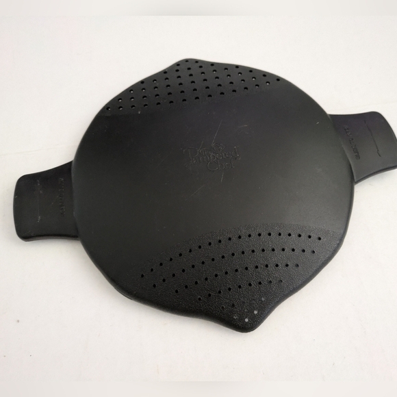 The Pampered Chef Other - Pampered chef microwave steamer Lid Only